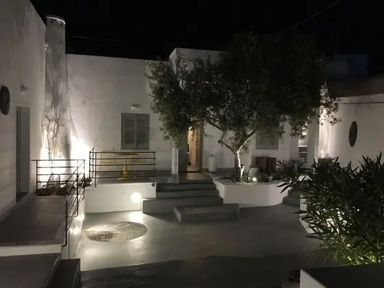 Comfort Süit, Sıcak Su Havuzu