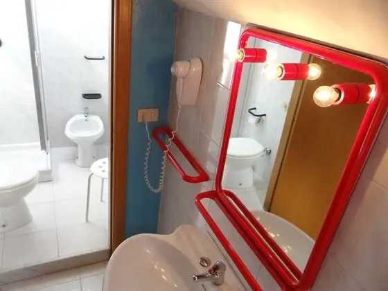 Basic Tek Büyük Yataklı Oda, 1 Çift Kişilik Yatak