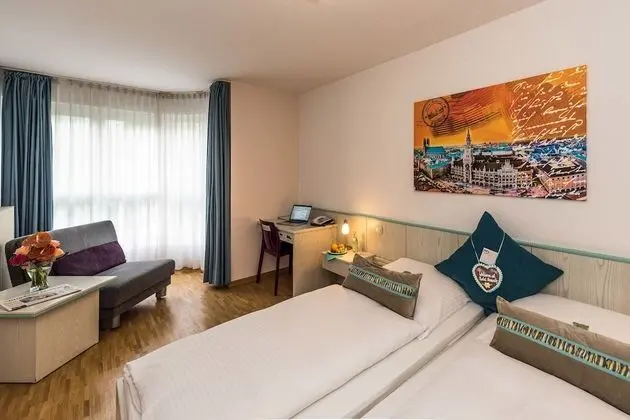 Superior Tek Büyük Yataklı Oda, Bahçe Manzaralı (Garden View)