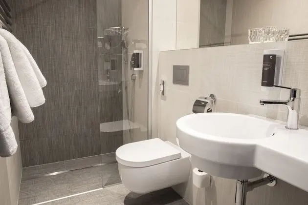 Standard Üç Kişilik Oda, 2 Yatak Odası