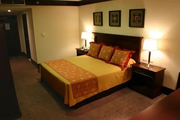 Standard Oda, 1 Büyük (Queen) Boy Yatak