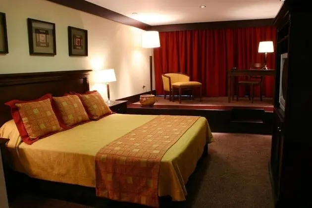 Standard Oda, 1 Büyük (Queen) Boy Yatak