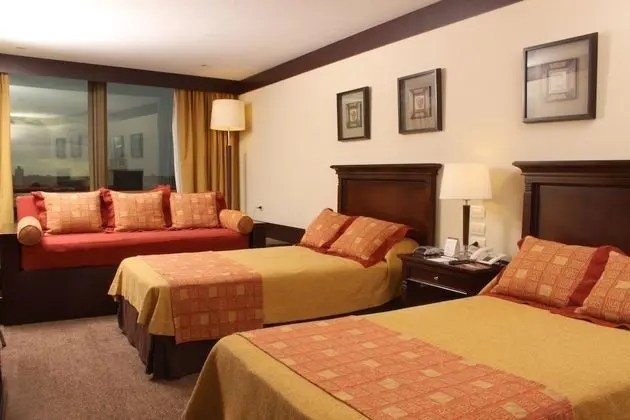 Standard Tek Büyük Yataklı Oda, 1 Yatak Odası, Şehir Manzaralı (2 Single Beds + Sofa Bed)