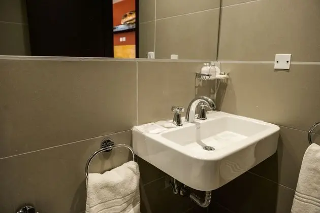 Classic Tek Büyük Yataklı Oda, Göl Manzaralı