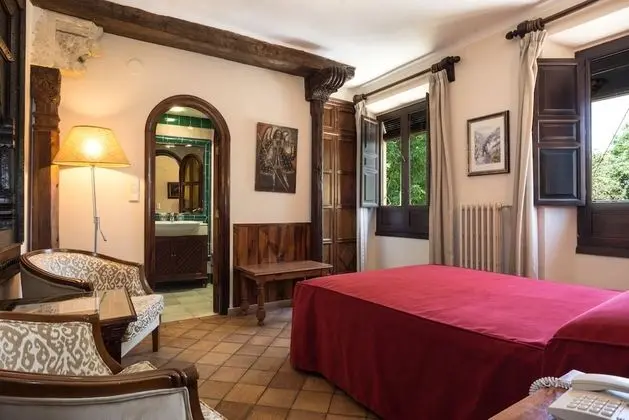 Standard Tek Büyük Yataklı Oda