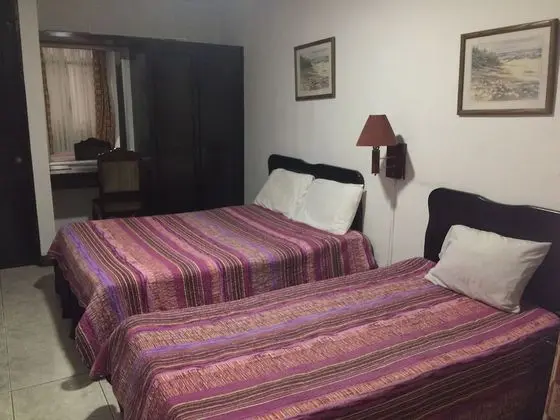 Üç Kişilik Oda, Birden Çok Yatak