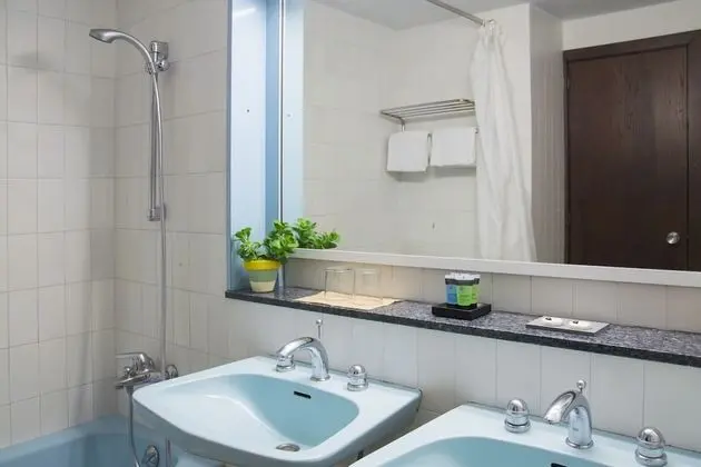 Tek Büyük veya İki Ayrı Yataklı Oda