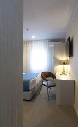 Standard Tek Büyük veya İki Ayrı Yataklı Oda
