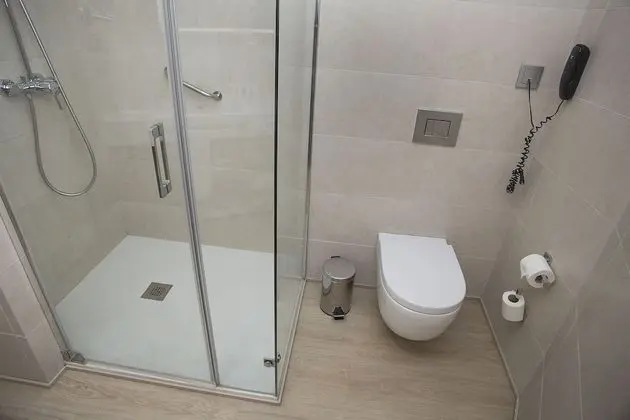 Premium Tek Büyük Yataklı Oda
