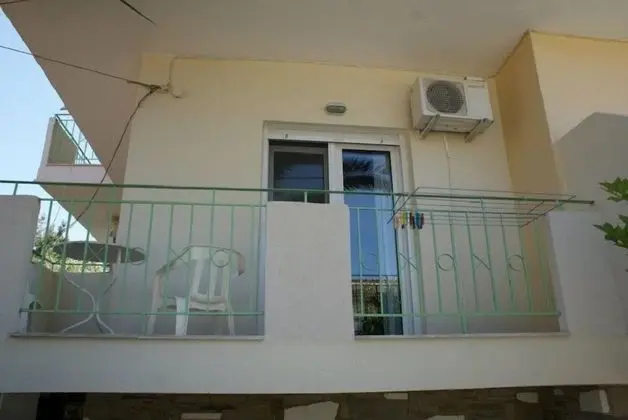 Üç Kişilik Oda