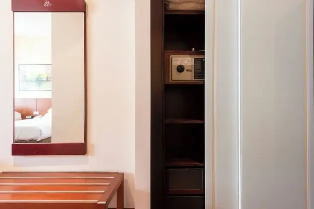 Comfort Tek Büyük Yataklı Oda