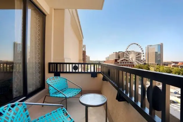Oda, 1 En Büyük (King) Boy Yatak, Sigara İçilmez, Balkon