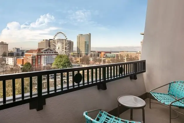Oda, 1 En Büyük (King) Boy Yatak, Sigara İçilmez, Balkon