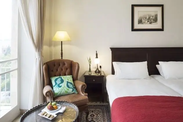 Comfort Tek Büyük veya İki Ayrı Yataklı Oda