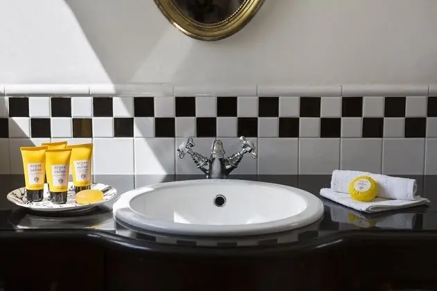 Comfort Tek Büyük veya İki Ayrı Yataklı Oda