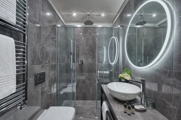 Superior Tek Büyük Yataklı Oda, Kanal Manzaralı