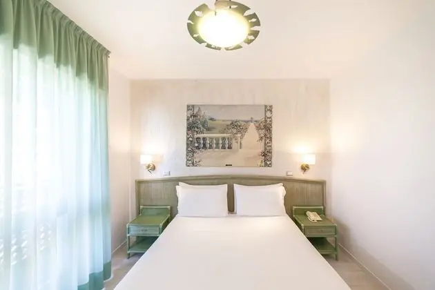 Superior Tek Büyük veya İki Ayrı Yataklı Oda