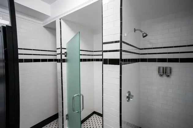 Grand Süit, 1 En Büyük (King) Boy Yatak, Ortak Banyo