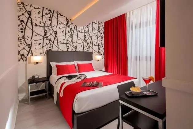 Deluxe Büyük Yataklı Tek Kişilik Oda