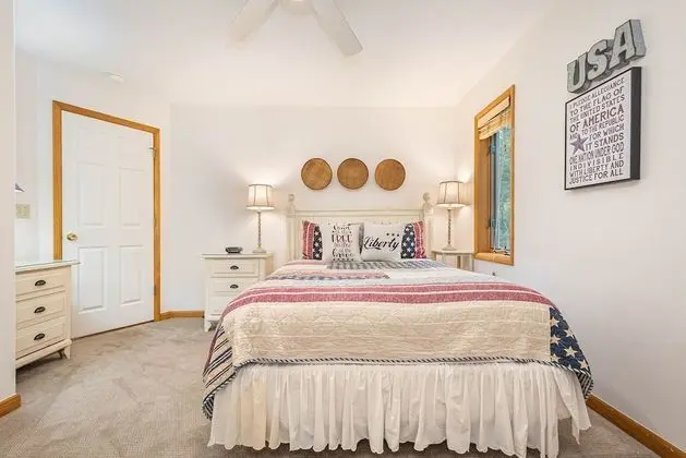 Ev, Birden Çok Yatak, Sıcak Su Havuzu