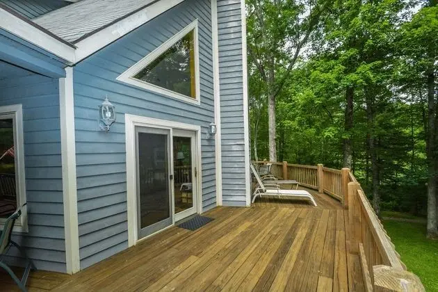 Ev, Birden Çok Yatak, Sıcak Su Havuzu