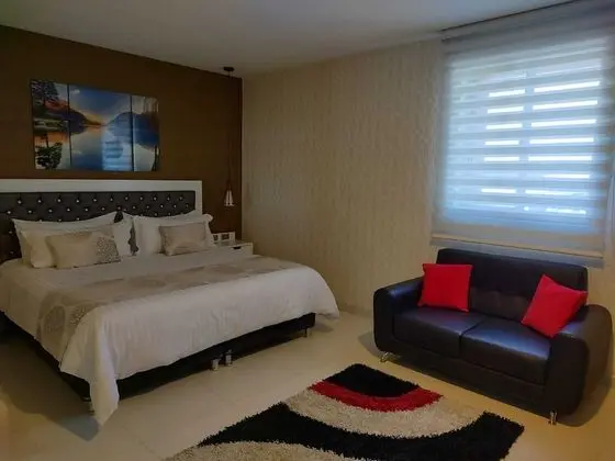 Business Tek Büyük Yataklı Oda