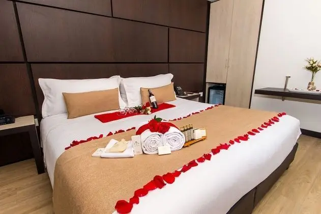 Standard Tek Büyük Yataklı Oda