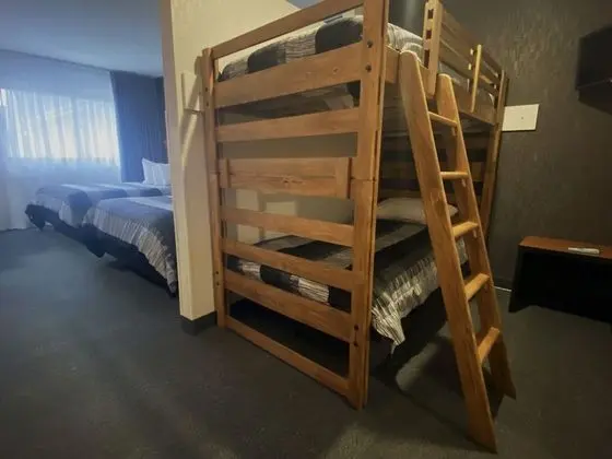 Junior Kiddie Suite, Non Smoking, Includes Waterpark Passes for Five Guests