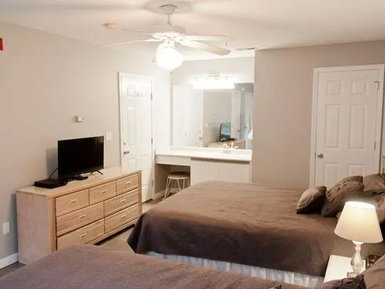 Daire (Americondo -Sleeps 8!  Amazing Golf V)