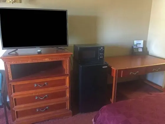 Oda, 1 Büyük (Queen) Boy Yatak, Sigara İçilebilir