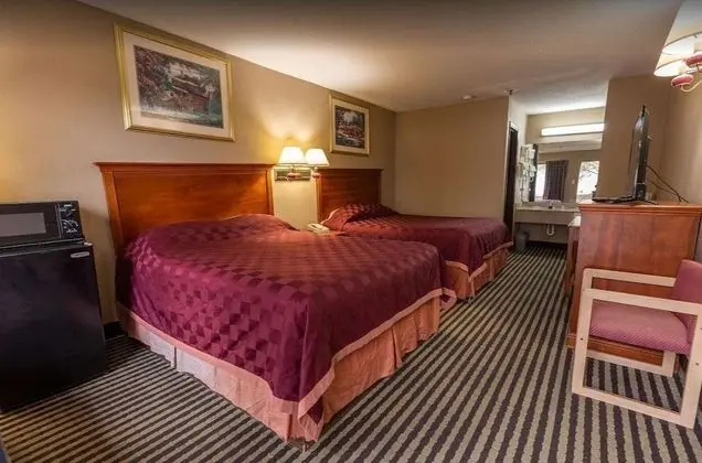 Oda, 2 Büyük (Queen) Boy Yatak, Sigara İçilmez