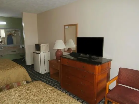 Oda, 2 Çift Kişilik Yatak, Sigara İçilebilir
