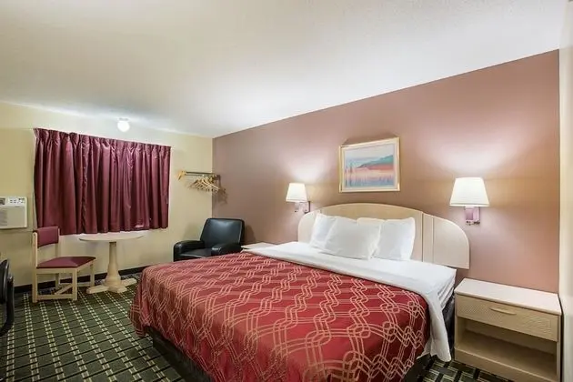 Oda, 1 En Büyük (King) Boy Yatak, Sigara İçilebilir