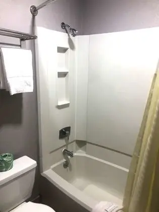 Oda, 2 Büyük (Queen) Boy Yatak, Sigara İçilebilir