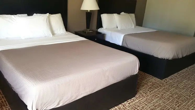 Oda, 2 Büyük (Queen) Boy Yatak, Sigara İçilmez