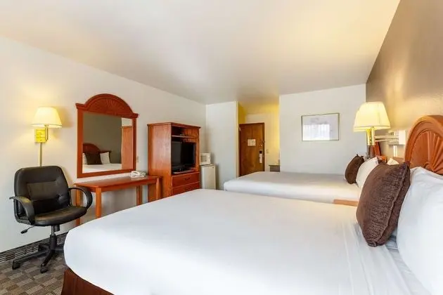 Oda, 2 Büyük (Queen) Boy Yatak, Sigara İçilmez