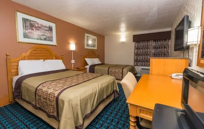 Oda, 2 Çift Kişilik Yatak, Sigara İçilmez