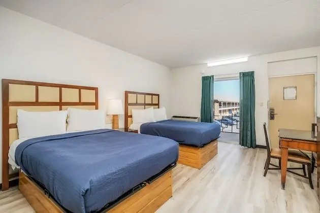 Kitchenette With Cook-Top, Double Room, 2 Queen Beds, Smoking, Kitchen