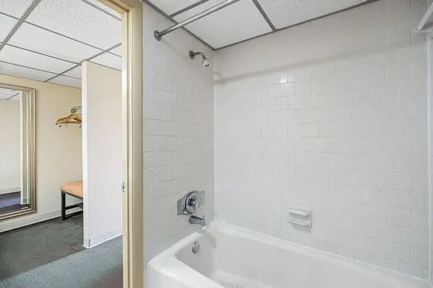 Kitchenette With Cook-Top, Double Room, 2 Queen Beds, Smoking, Kitchen