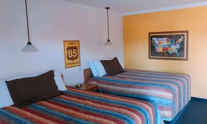 Deluxe Oda, 2 Büyük (Queen) Boy Yatak, Sigara İçilmez, Buzdolabı ve Mikrodalga