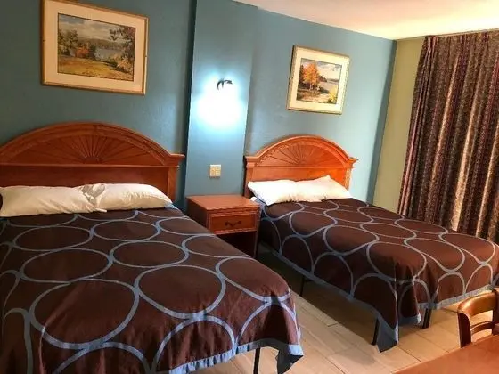 Tek Büyük Yataklı Oda, 2 Çift Kişilik Yatak, Sigara İçilmez