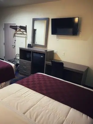 Tek Büyük Yataklı Oda, 2 Çift Kişilik Yatak, Sigara İçilmez, Buzdolabı ve Mikrodalga
