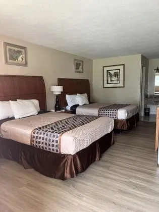 Oda, 2 Büyük (Queen) Boy Yatak, Sigara İçilmez