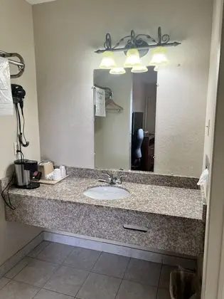 Oda, 2 Büyük (Queen) Boy Yatak, Sigara İçilmez