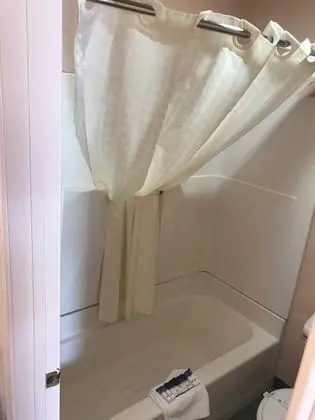 Oda, 1 Büyük (Queen) Boy Yatak