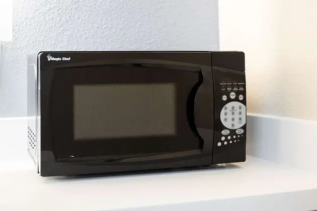 Standard Oda, 1 Büyük (Queen) Boy Yatak, Sigara İçilmez, Buzdolabı ve Mikrodalga