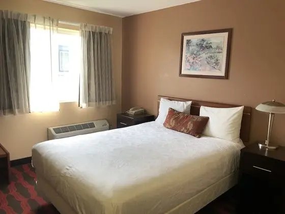 Oda, 1 Büyük (Queen) Boy Yatak, Sigara İçilmez