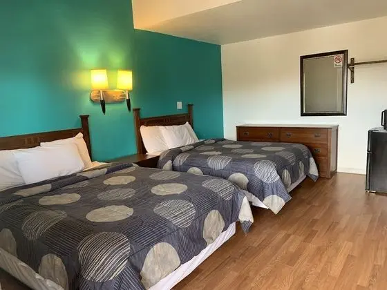 Basic Tek Büyük Yataklı Oda