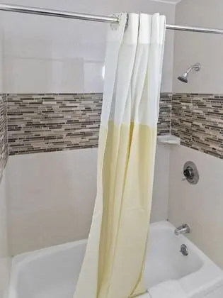 Oda, 1 Büyük (Queen) Boy Yatak, Sigara İçilmez
