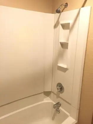 Oda, 1 Büyük (Queen) Boy Yatak, Engellilere Uygun, Sigara İçilmez